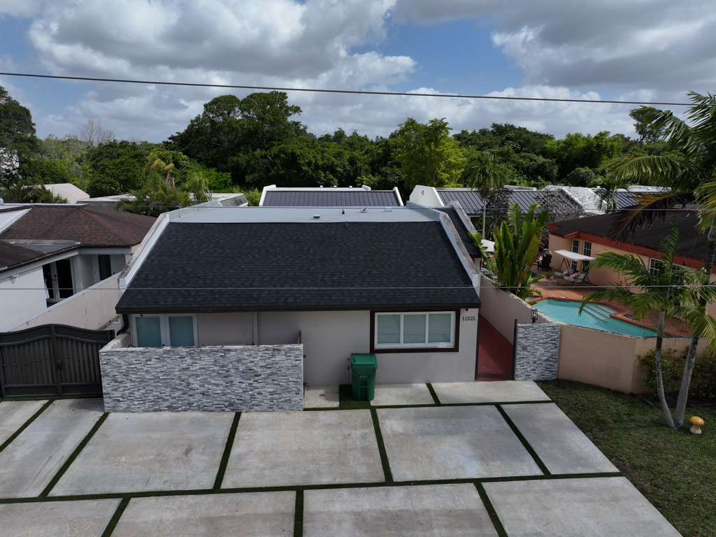 Shingle Roof 10