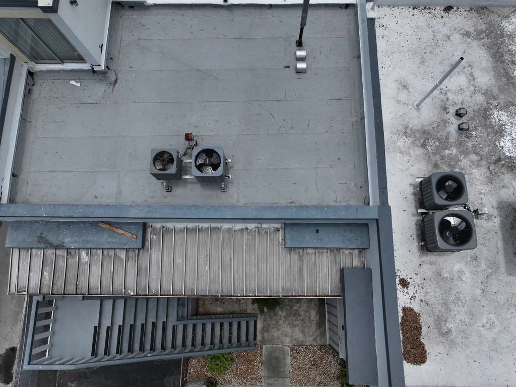 Featured image for post: Commercial Flat Roof